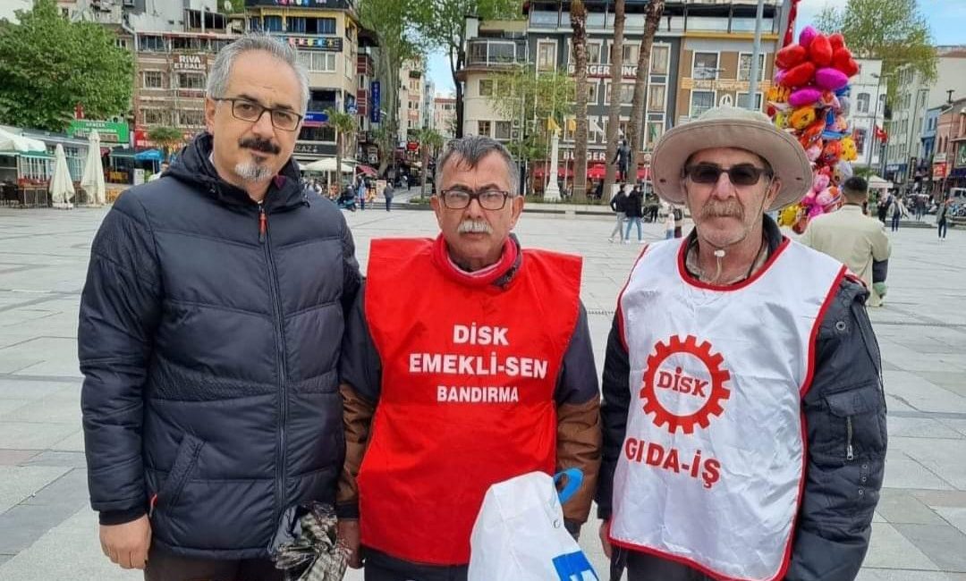 Gökdeniz: “Ülkemizde siyanürle altın arama yasaklanmalıdır” Bandırma Demokrasi Platformu, Erzincan’da yaşanan maden faciasının sorumlularına tepki gösterdi.