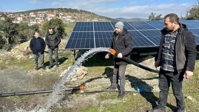 Sındırgı Belediye Başkanı Ekrem Yavaş, Bükrecik Mahallesi’nde vatandaşlar ile bir