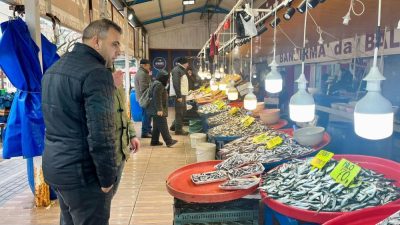 Marmara Denizi’nde etkili olan fırtına nedeniyle Balıkesir Büyükşehir Belediyesi Bandırma