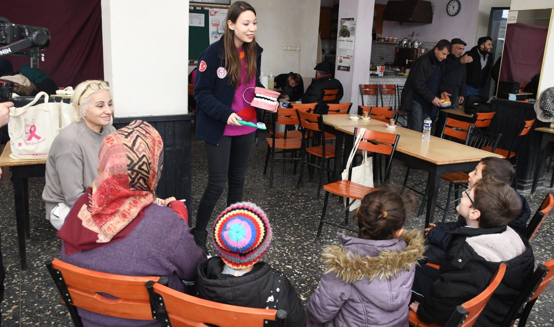 BÜYÜKŞEHİR BELEDİYESİ’NDEN KIRSAL MAHALLELERE SAĞLIK ELİ Balıkesir Büyükşehir Belediyesi, kırsal mahallelerdeki vatandaşların sağlık ihtiyaçlarını karşılamak amacıyla
