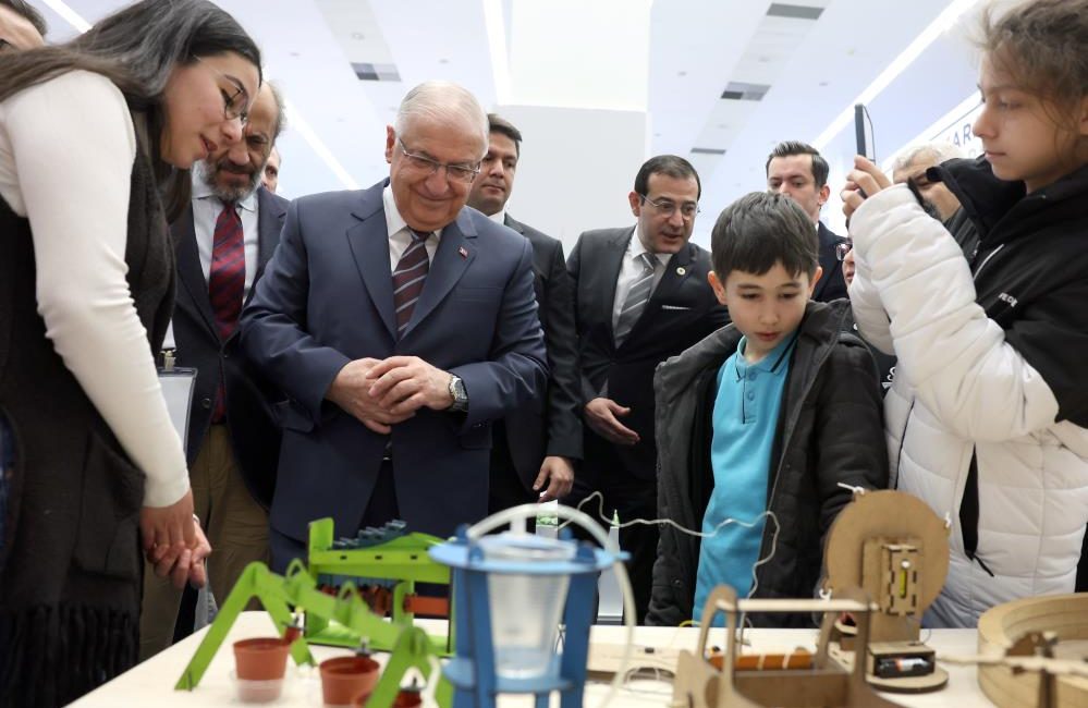 Milli Savunma Bakanı Yaşar Güler, Ankara’da 6’ncısı düzenlenen ‘Verimlilik ve