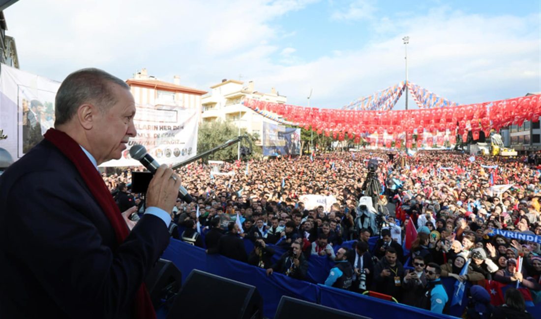 Balıkesir’de toplanan binlerce kişiye seslenen Cumhurbaşkanı Recep Tayyip Erdoğan, CHP’nin