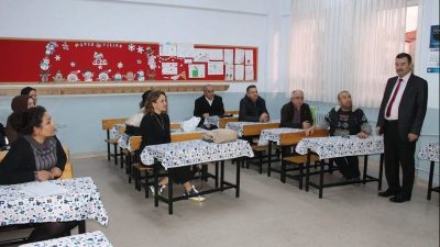 Bigadiç İlçe Milli Eğitim Müdürü, İlçe Zümre Toplantıları’nı ziyaret ederek