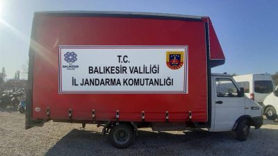  Balıkesir’de Yunanistan’a yasa dışı yollarla gitmeye çalışan 38 düzensiz göçmen