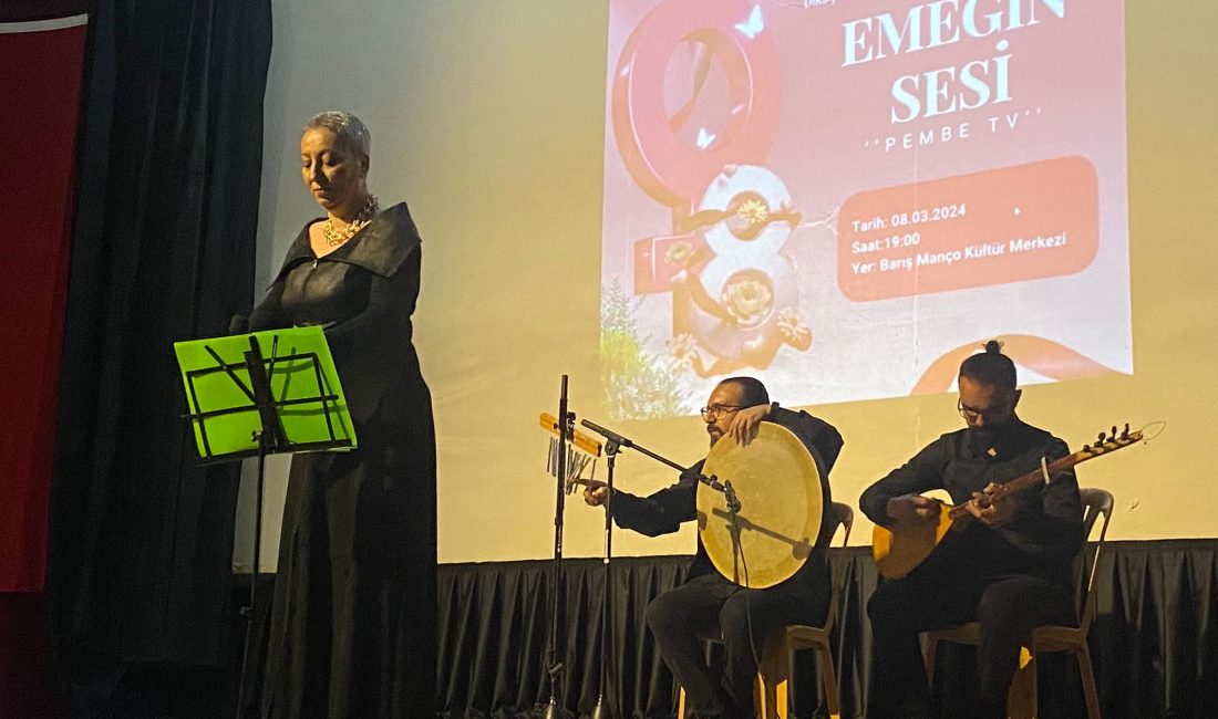 8 Mart’ta Bandırmalı kadınların sesi sahnede yankılandı 8 Mart Kadınlar Günü’nde düzenlenen “Emeğin Sesi, ‘Pembe TV’ programında