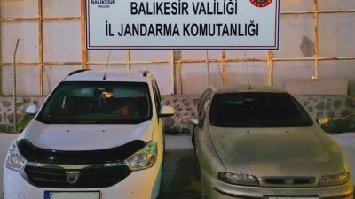 Balıkesir’de jandarma ekipleri göçmen kaçakçılığıyla mücadele kapsamında gerçekleştirdiği operasyonda 17