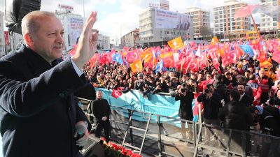 &nbsp;Cumhurbaşkanı Recep Tayyip Erdoğan, Sultanbeyli İlçe Mitinginde vatandaşlarla bir araya