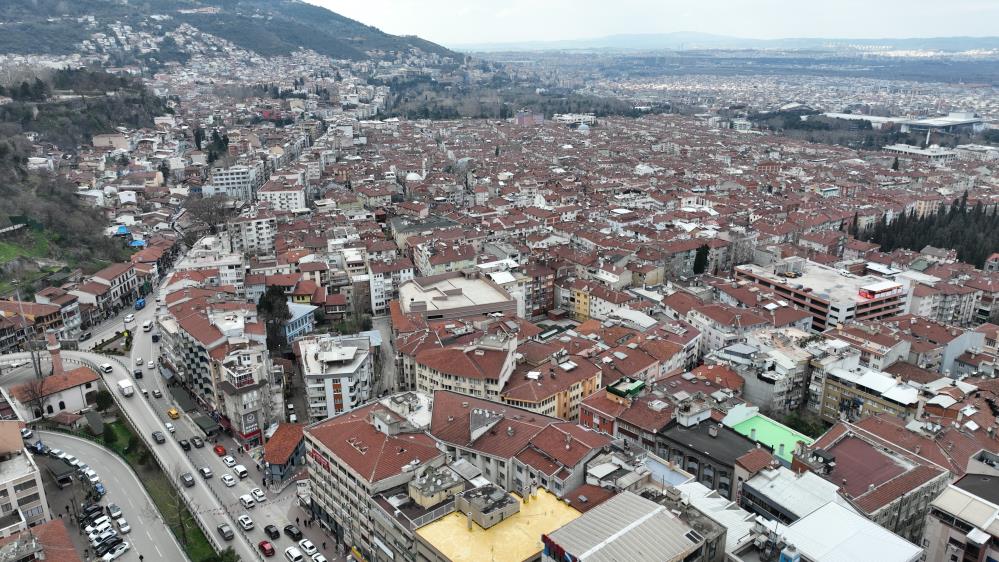 Bursa’nın Osmangazi ilçesinde saat 10.21’de 3.1 büyüklüğünde deprem meydana geldi.Deprem