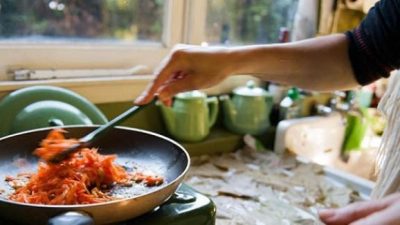 Ramazan ayına sayılı saatler kala iftarda ve sahurda fazla yemek