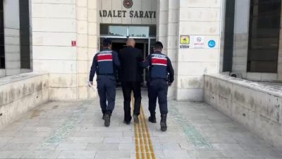 Edremit İlçesinde jandarma tarafından yapılan çalışmada 2 terör şüphelisi gözaltına