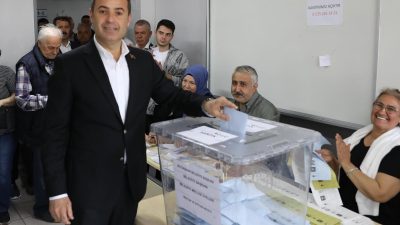 CHP Balıkesir Büyükşehir Belediye Başkan Adayı Ahmet Akın, “Hemşerilerimden oy