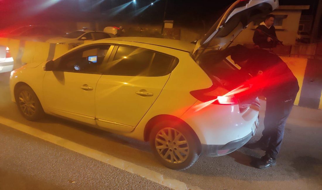 Bandırma’da asayiş, trafik, narkotik ve huzur uygulaması gerçekleştirildi. Balıkesir’in Bandırma ilçesinde
