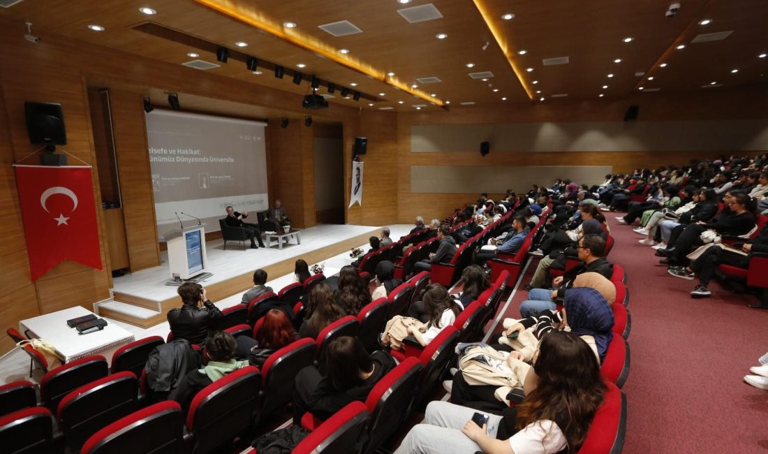 BANÜ’de gerçekleştiren seminerde, “Felsefe, hakikat ve üniversite” arasındaki ilişkiler masaya