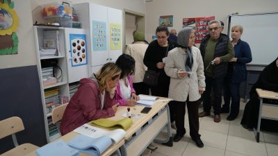 31 Mart yerel seçimler çerçevesinde Balıkesir’de saat 08.00 itibarıyla ilk