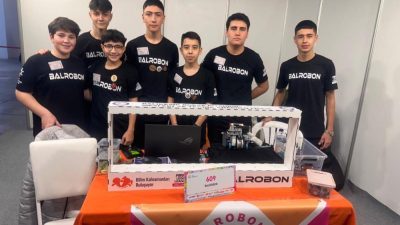 Balıkesir Borsa İstanbul Mesleki ve Teknik Anadolu Lisesi robotik takımı