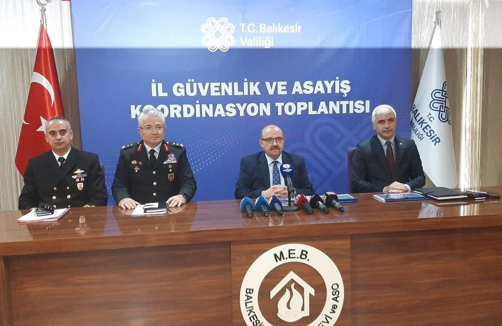 Balıkesir Valisi İsmail Ustaoğlu İl Güvenlik ve Asayiş Koordinasyon Toplantısı
