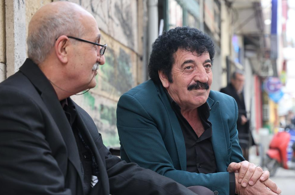 Elazığ’da yaşayan ve Müslüm Gürses’e benzerliğiyle dikkati çeken Baki Çiçek,