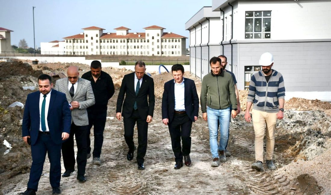 Bandırma Onyedi Eylül Üniversitesi’nde yapımı süren KYK yurt inşaatında süren