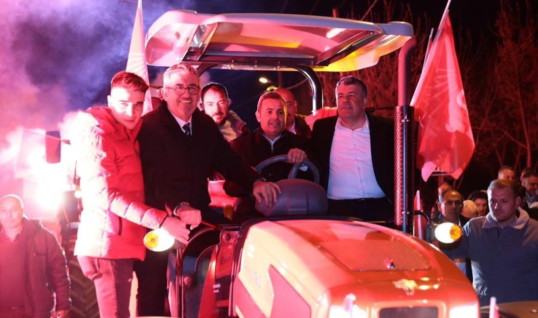 Şamlı, CHP Balıkesir Büyükşehir Belediye Başkan Adayı Ahmet Akın’ı coşku