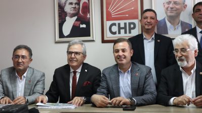 CHP Bandırma İlçe Binası’nda basın ile bir araya gelen Balıkesir