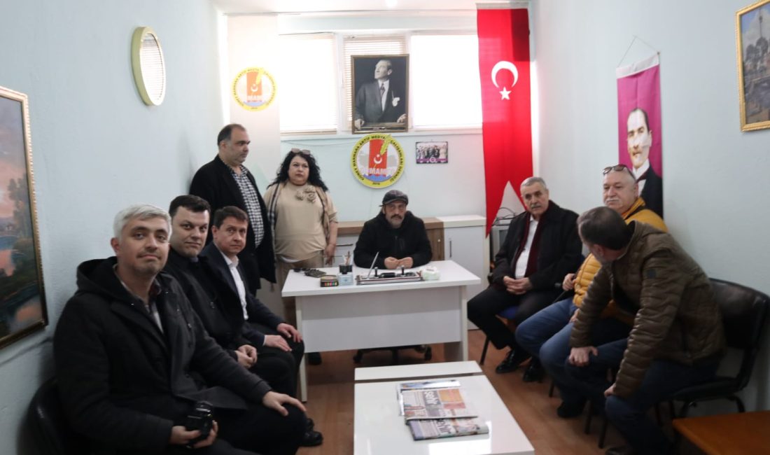 Güney Marmara Medya Çalışanları Derneği’ni ziyaret eden Cumhur İttifakı Bandırma
