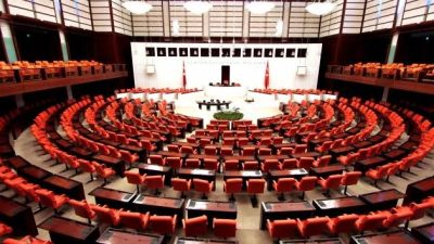 8. Yargı Paketinde yer alan emeklilere bayram ikramiyesinin 3 bin