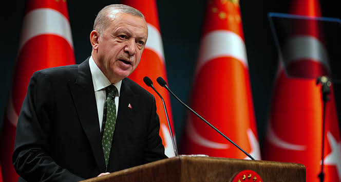 Cumhurbaşkanı Erdoğan: “Çalışanlarımızı ve emeklilerimizi hayat pahalılığın pençesine terk etmeyeceğiz” Cumhurbaşkanı Erdoğan: “Çalışanlarımızı ve emeklilerimizi hayat pahalılığın pençesine terk etmeyeceğiz”-Cumhurbaşkanı