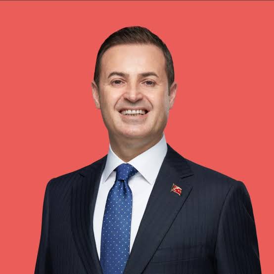 CHP Balıkesir Büyükşehir Belediye Başkan Adayı Ahmet Akın, seçimlerin sürdüğü