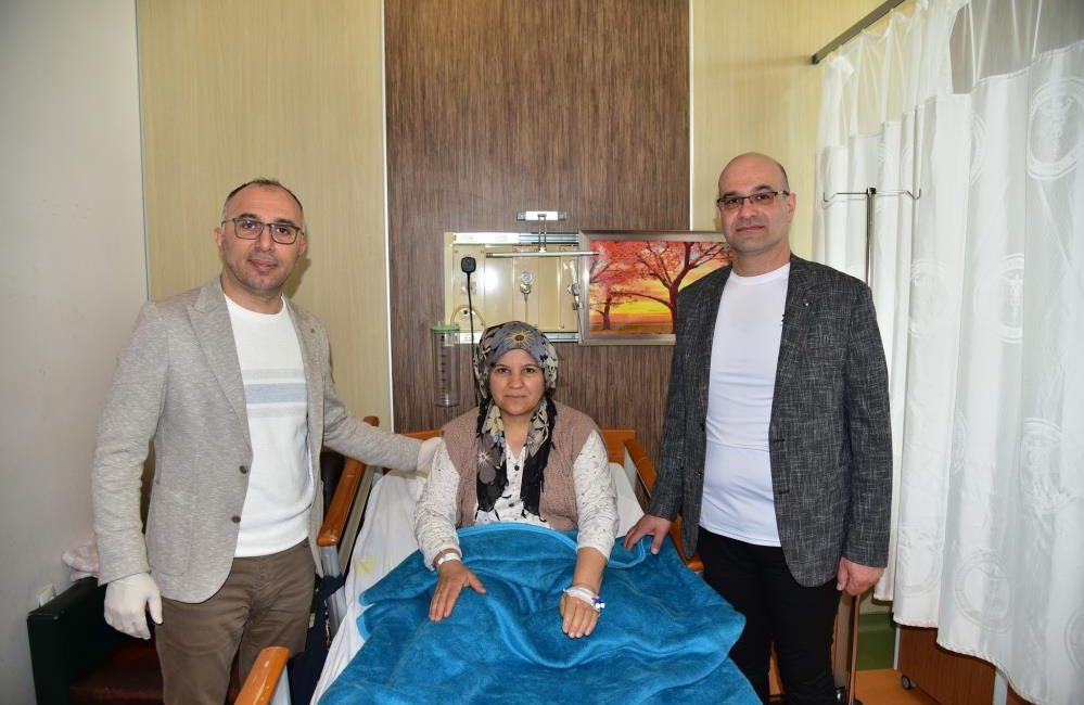 Balıkesir Üniversitesi Hastanesi, nitelikli sağlık hizmetleriyle faaliyetlerini sürdürmeye devam ediyor.