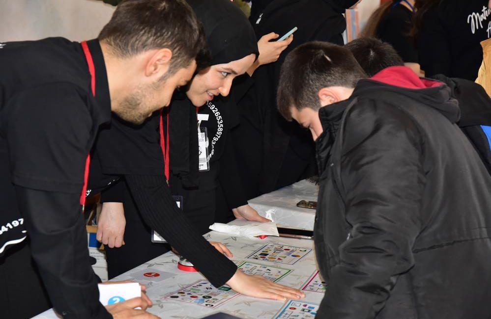 Balıkesir Üniversitesi Necatibey Eğitim Fakültesinde “Dünya Matematik Günü” kapsamında özel