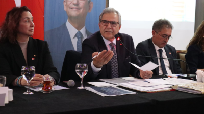 CHP Bandırma Belediye Başkan Adayı Dursun Mirza, düzenlediği iftar yemeğinde