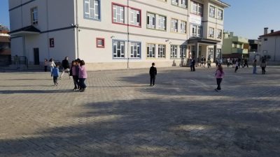 Burhaniye’de, yaklaşık bir yıl önce yapımına başlanan Şehit Yılmaz Kobak