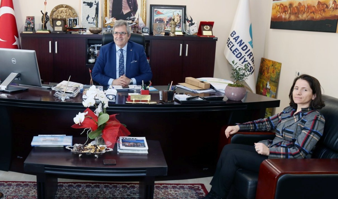 Otel satışı konusunda Özdemir’den açıklama Geçtiğimiz günlerde düzenlediği iftar programında CHP Bandırma Belediye Başkan Adayı