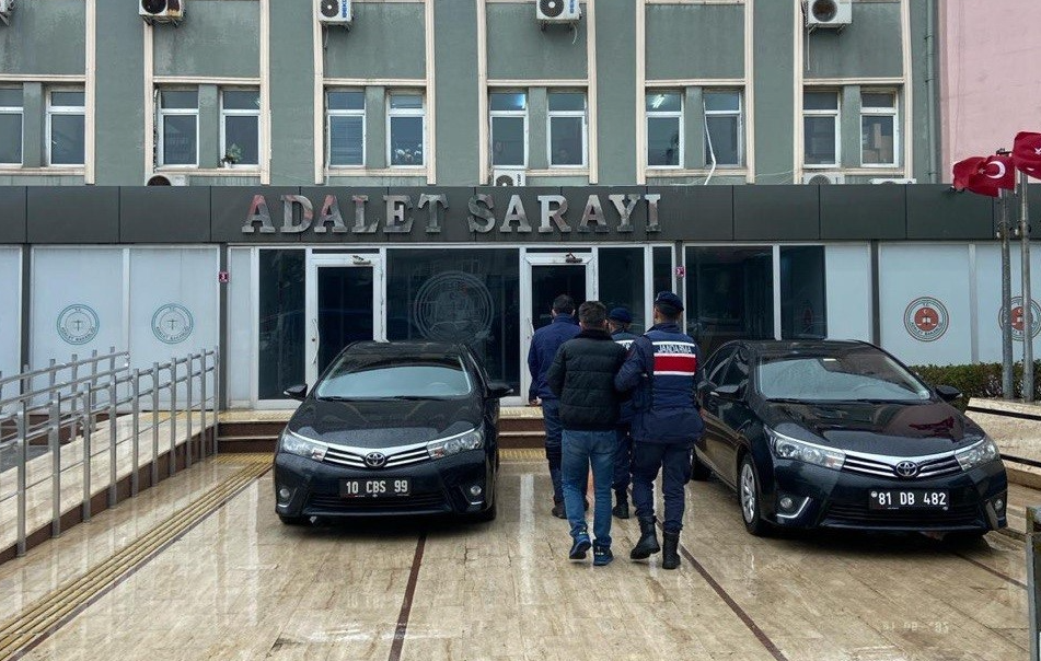 Bandırma’da faaliyet gösteren bir psikiyatri kliniğinde uyuşturucu imal ve ticareti