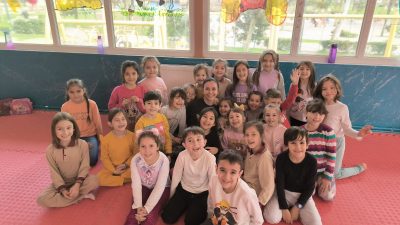 Susurluk Belediyesi tarafından verilen kurslar arasında çocuk yogası yoğun ilgi