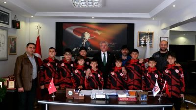 İzmir Bölge Şampiyonu olarak ilk 32 takım arasına giren Susurluk
