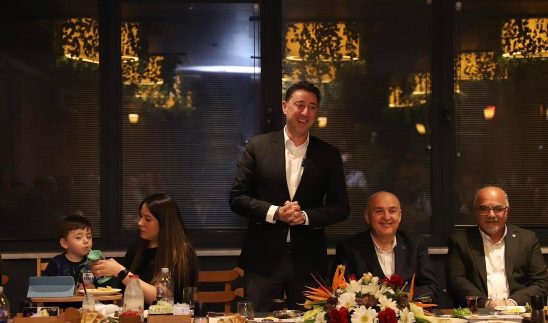 Belediye personelleriyle son iftar yemeğinde buluşan Bandırma Belediye Başkanı Av.