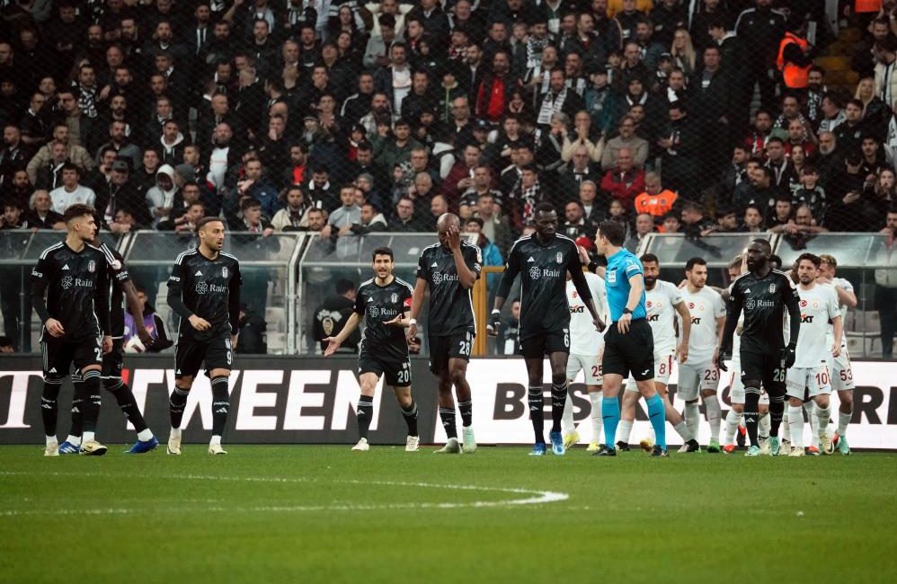 Trendyol Süper Lig’de bu sezon oynadığı 29 maçın 11’inde ilk