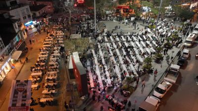 Sosyal belediyecilik alanında yaptığı projelerle ülke çapında adını duyuran Burhaniye