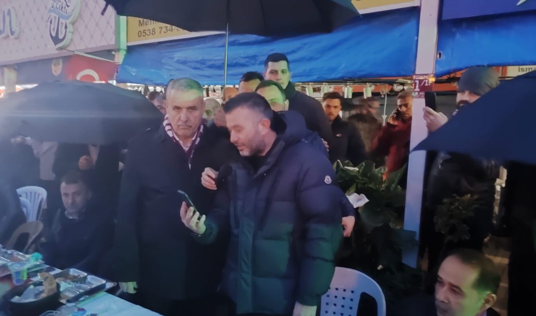 Bandırmaspor Taraftarlar Derneği’nin her Ramazan ayında balıkhanede düzenlediği iftar yemeği
