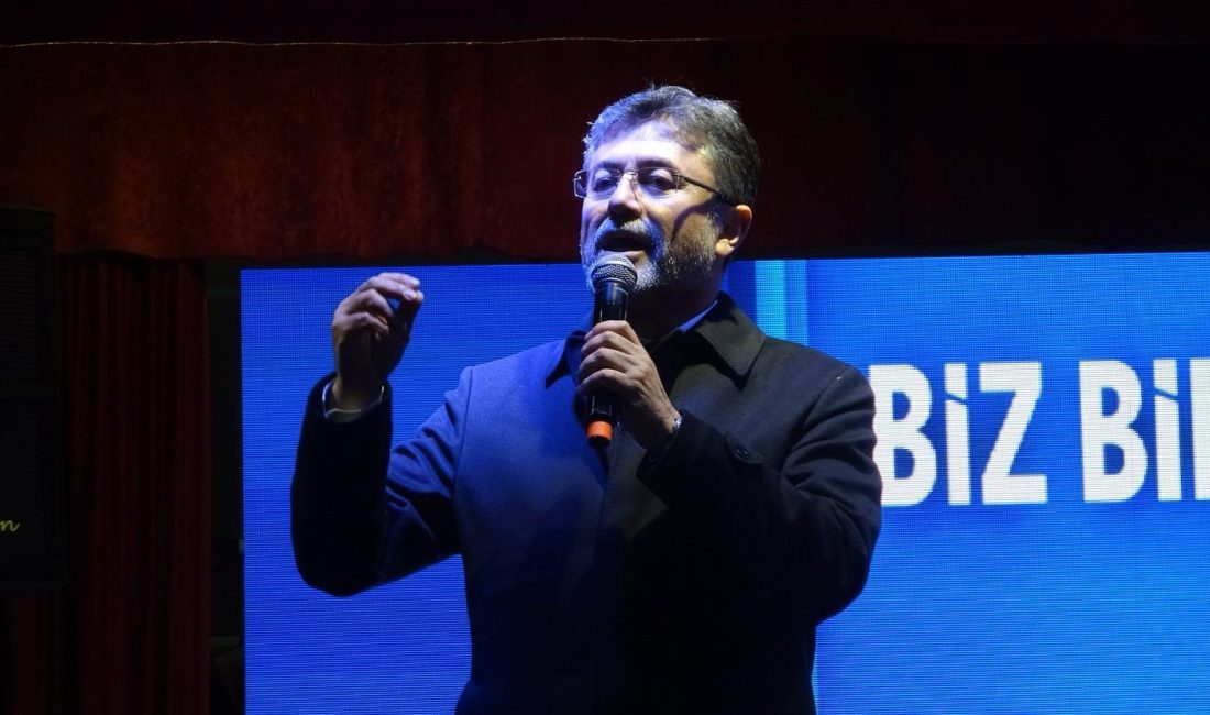 Bakan Yumaklı, Balıkesirlilerle iftarda bir araya geldi Balıkesir’de bir dizi ziyaret ve açılış yapan Tarım ve Orman