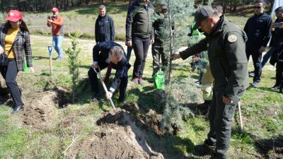 21 Mart Dünya Orman Günü etkinlikleri dahilinde Balıkesir’in Edremit ilçesinde