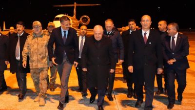 Milli Savunma Bakanı Yaşar Güler, Irak’ta gerçekleştirilen zirvenin ardından Hakkari’de