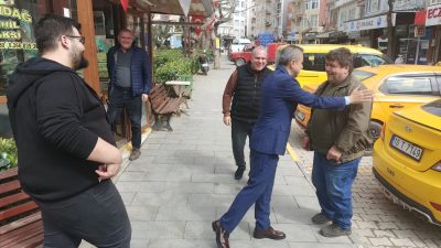 Ramazan dolayısıyla esnaf ziyareti gerçekleştiren Erdek Kaymakamı Atakan Atasoy, Erdekli