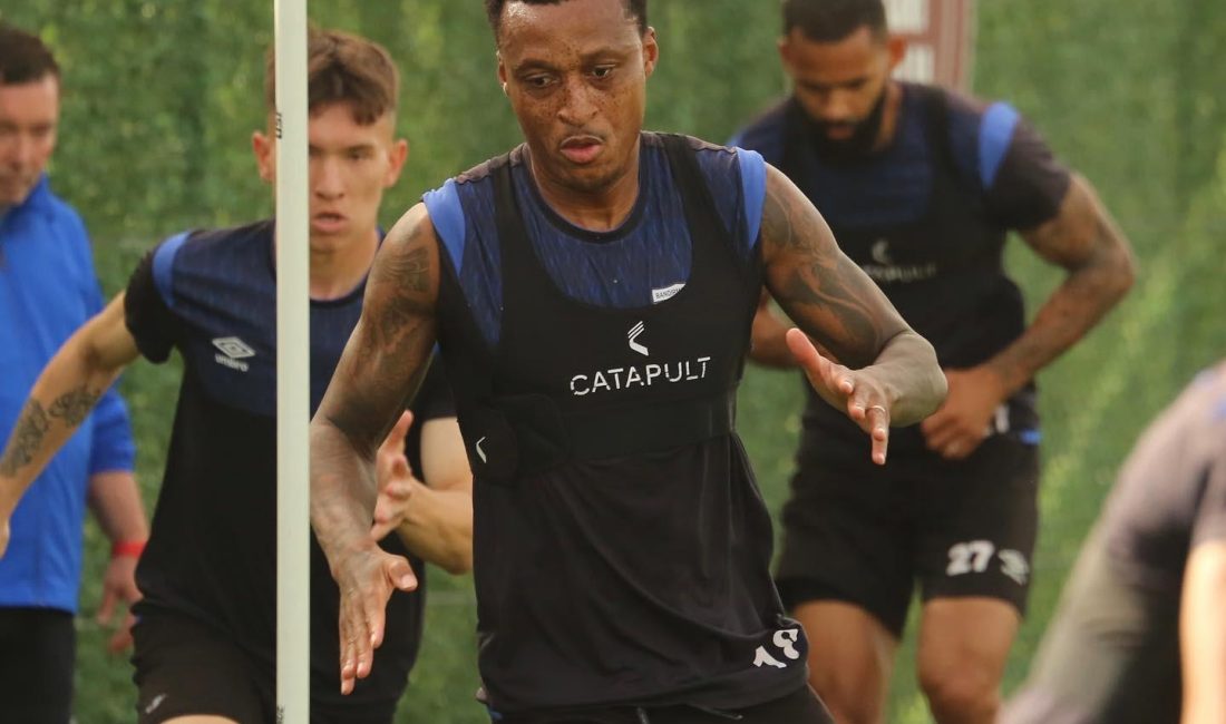 Kocaelispor- Bandırmaspor maçını Alpaslan Şen yönetecek Bandırmaspor-Kocaelispor maçını hakem Alpaslan Şen yönetecek. Trendyol 1. Lig’in 32. haftasında