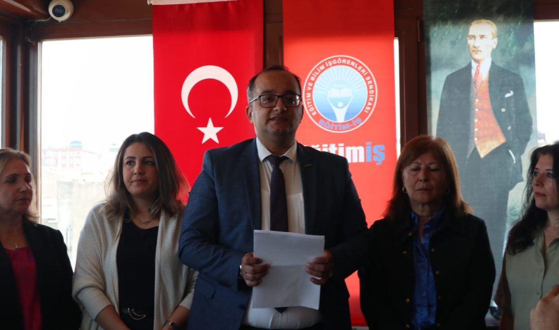 Eğitim-İş Bandırma Şubesi Başkanı olarak seçilen Serdar Polat, yeni yönetim