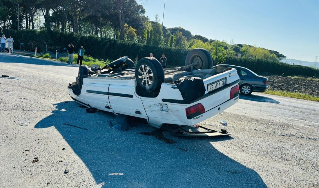 Gönen’de trafik kazası; 4 yaralı Gönen’de meydana gelen trafik kazasında aynı otomobilin içindeki 4 kişi