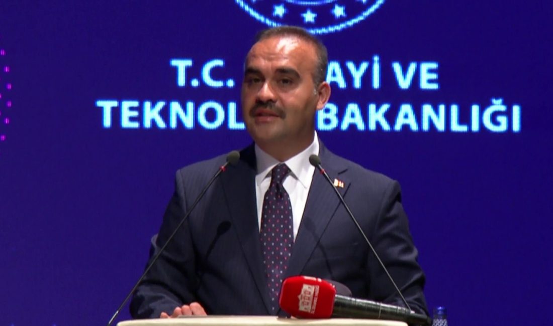Bakan Kacır: “51 bin 927 işletmeye 16,7 milyar liralık destek sağlandı” Sanayi ve Teknoloji Bakanı Mehmet Fatih Kacır, 6 Şubat depremlerinde