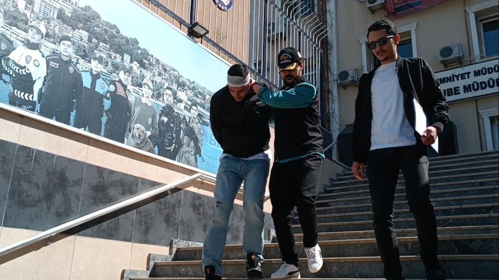 Bakırköy’de kendisini polis süsü vererek yaşlı kadını arayan dolandırıcı hakkında