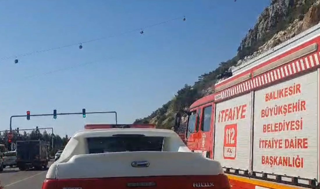 Balıkesir ekipleri teleferik kazası için Antalya’da Balıkesir Büyükşehir Belediyesi’ne bağlı 14 personel ve 4 araç Antalya’da